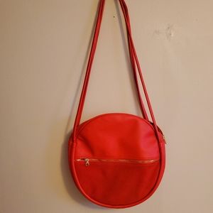 BAN.DO Amigo Circle Handbag in Punch